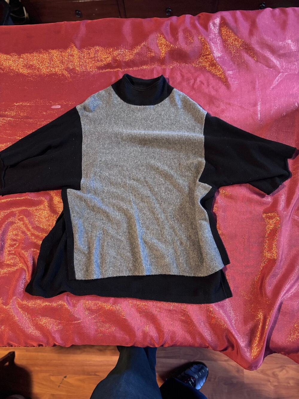 Elie Tahari Sweater Womens Black Gray Colorblock Short Sleeve Mock Neck Boxy Top